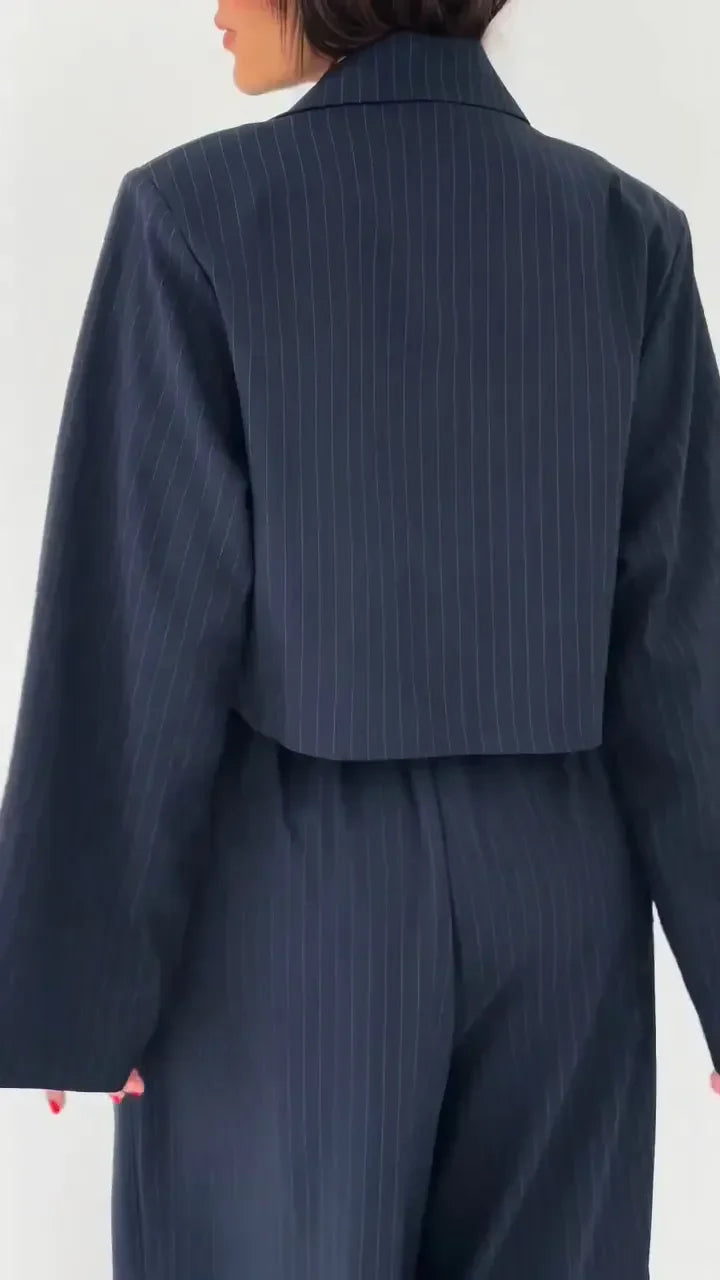 Lina | Weit geschnittenes Jumpsuit-Set mit Gürtel