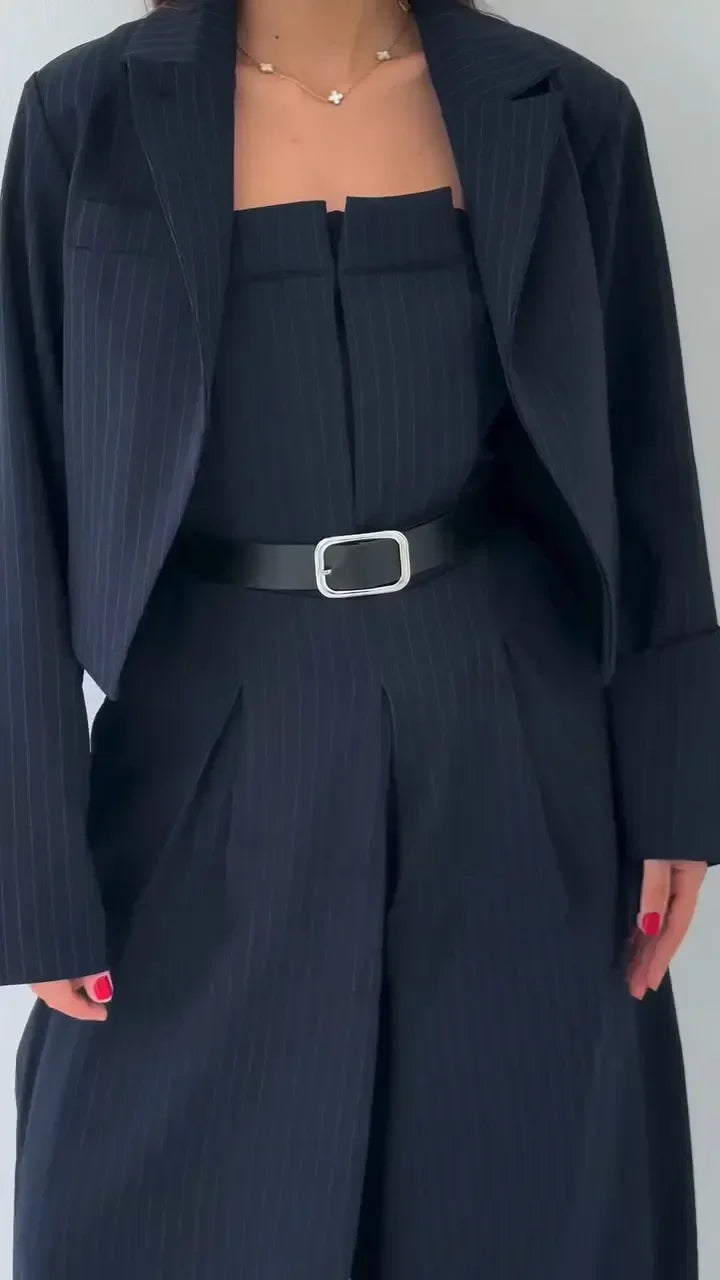 Lina | Weit geschnittenes Jumpsuit-Set mit Gürtel