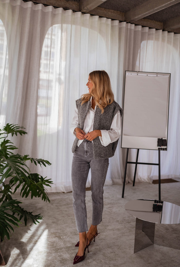 Amaris | Kuschelige Strickweste