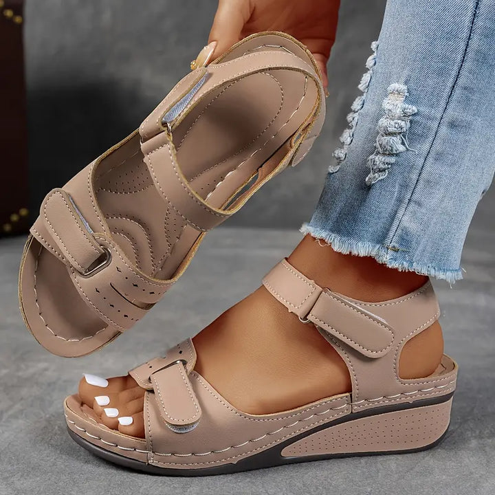 Veera | Elegante Keilabsatz-Sandalen - BXRLIN