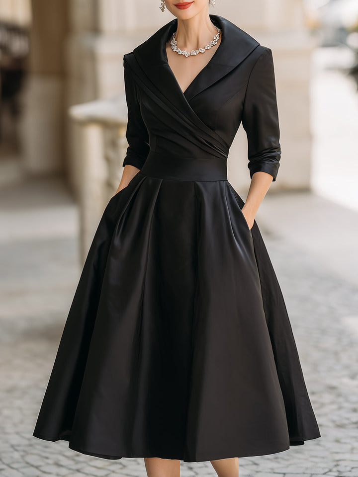 Amara | Elegantes Vintage Faltenkleid