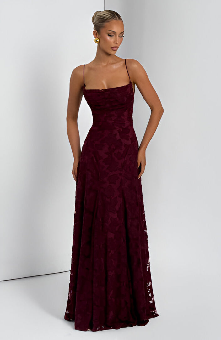 Meliora | Elegantes Abendkleid mit feiner Spitze